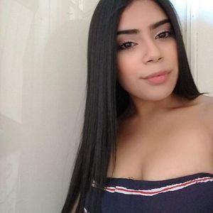 Meet your Posher, Perla